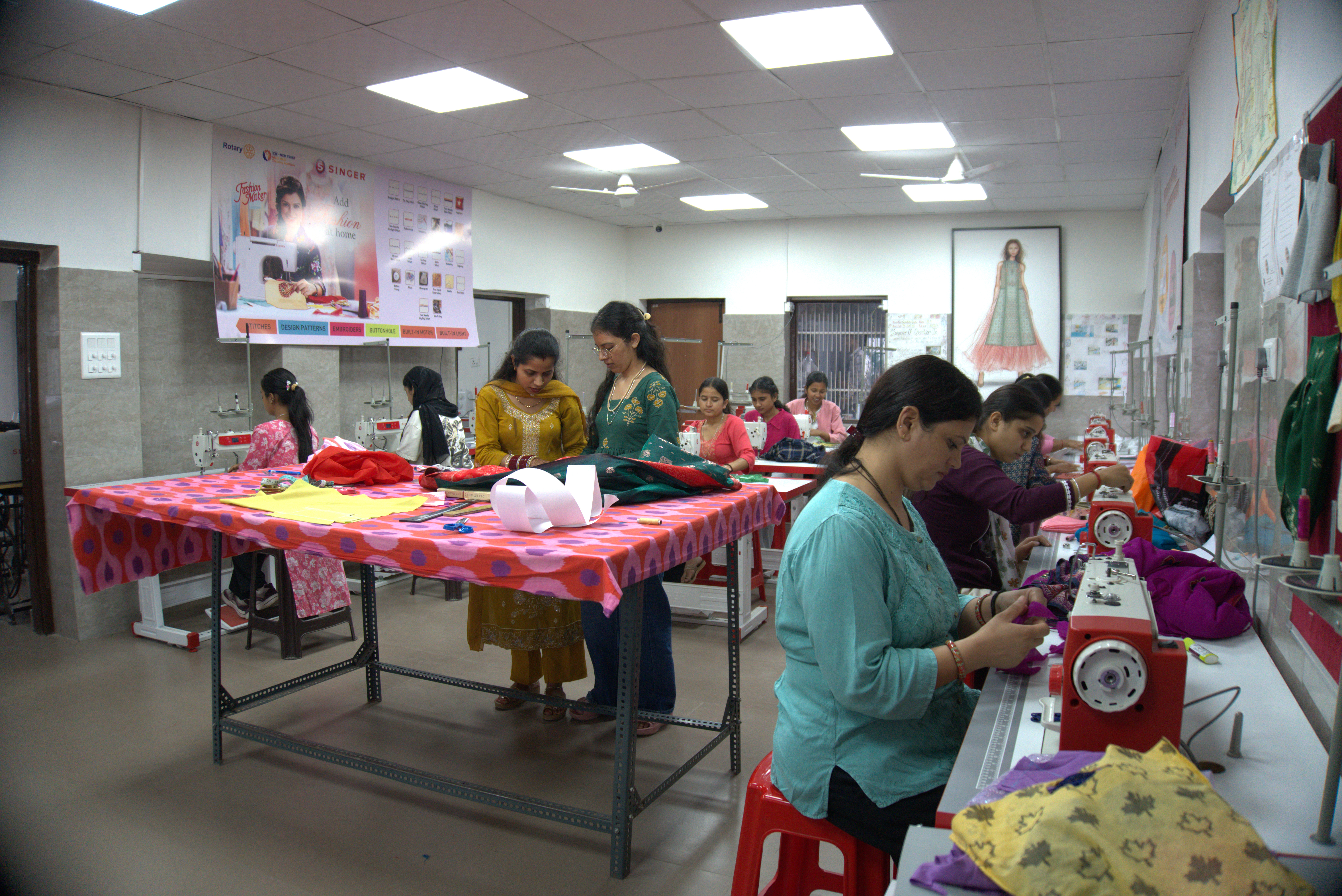 Stitching Lab photo 1